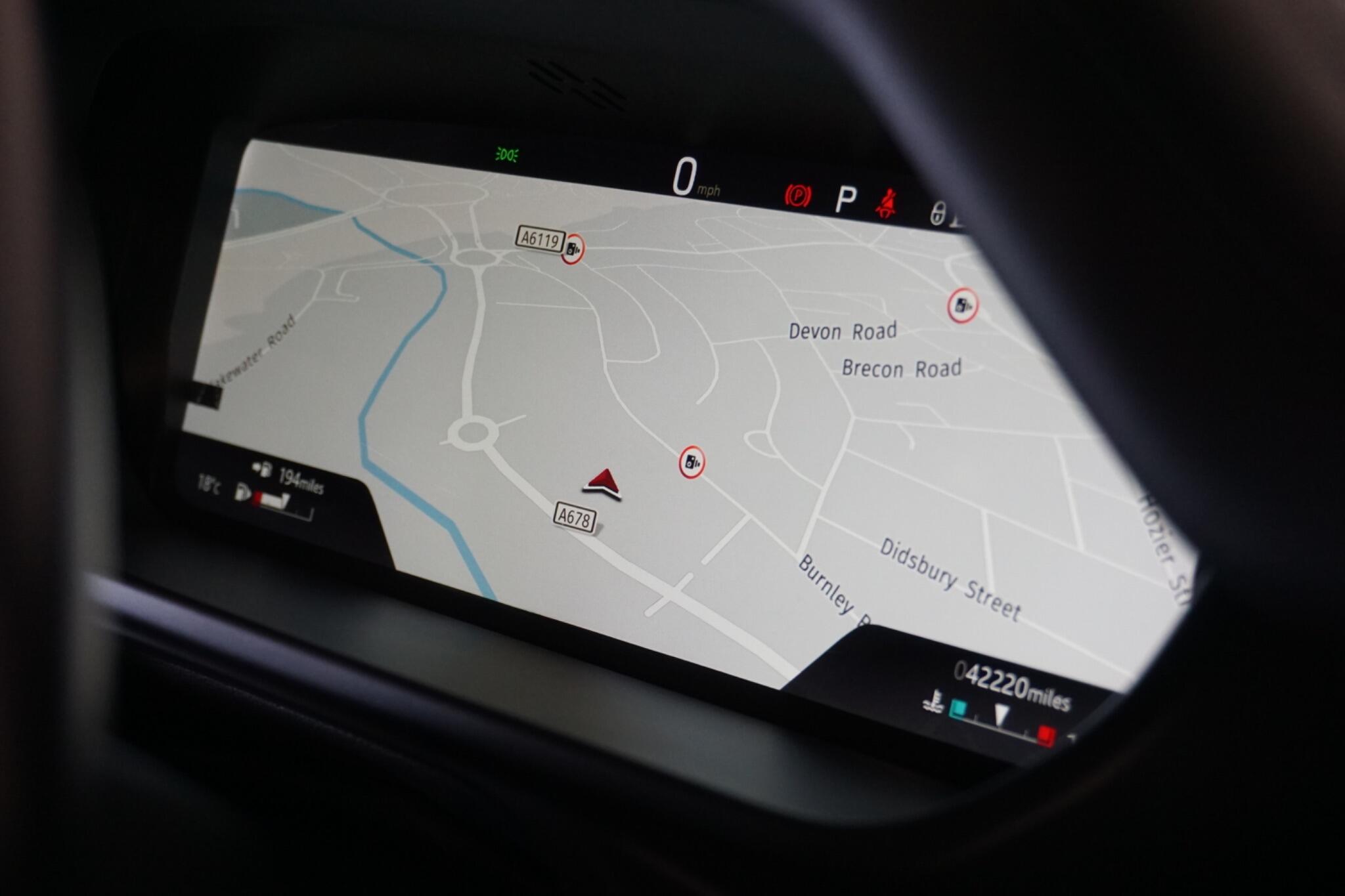 Land Rover Defender 110 3.0 D300 MHEV HSE Hard Top SUV 5dr Diesel Auto 4WD MWB Euro 6 (s/s) (300 ps)